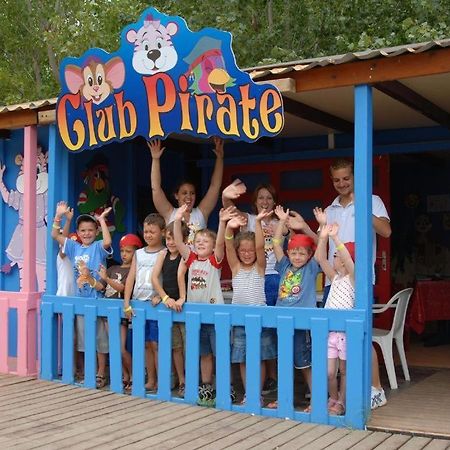 Camping Valras Climatise Otel Sérignan Dış mekan fotoğraf