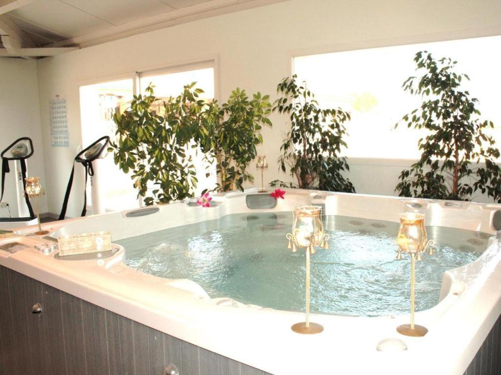 Camping Valras Climatise Otel Sérignan Dış mekan fotoğraf